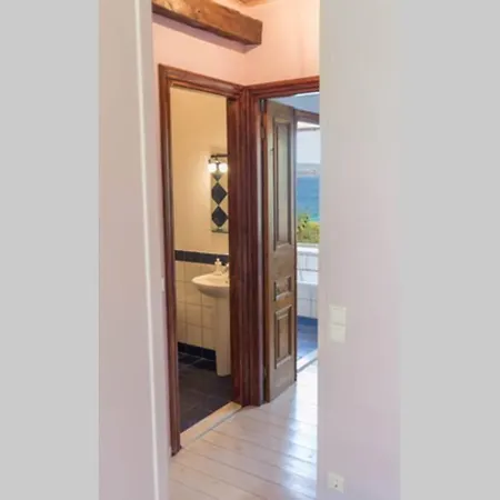 펜션 Rocca 니키아나