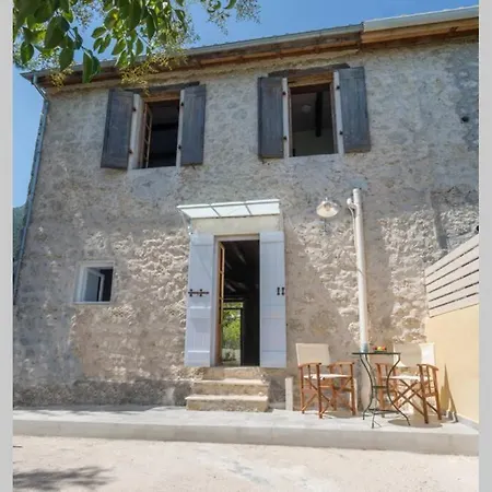 Rocca בית נופש *