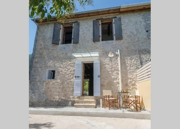 Rocca Tatil Evi *
